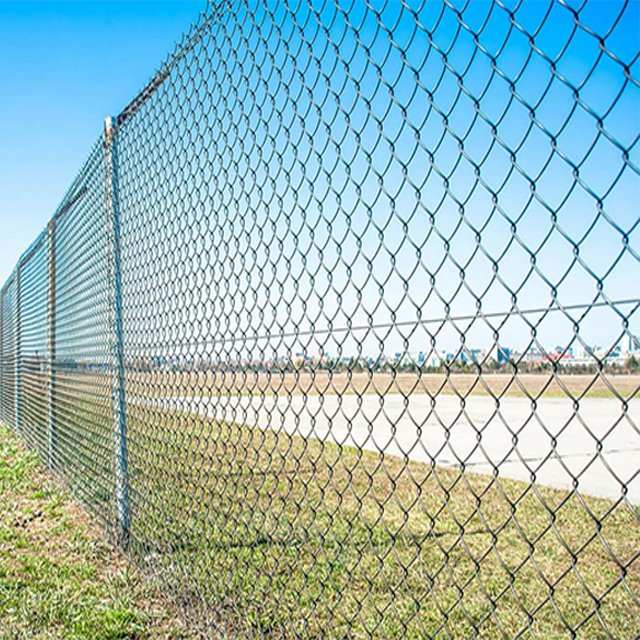 Galvanized Chain Link Sport Fencing with Round Pipe Post Cheap Price for Security Farm Factory Low Maintenance Versatile Use