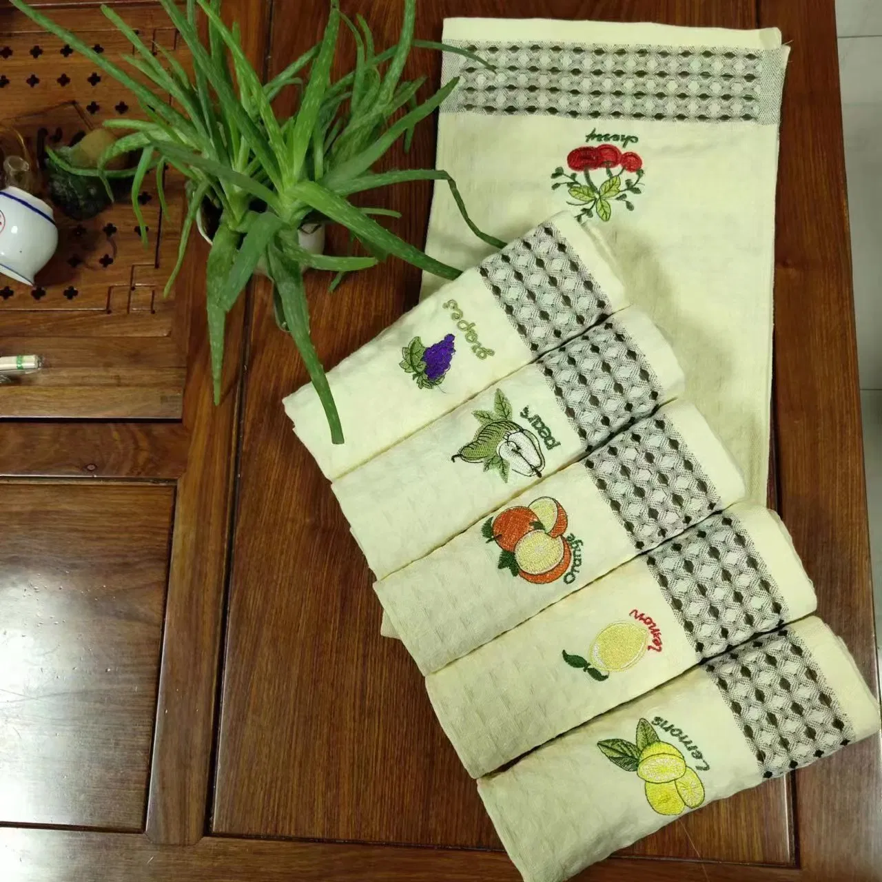 Kitchen Towel Hot Transfer Printing and Plain Colors Tea Towel Cotton Soft Printed Square Napkin Custom Logo Promotional Tea Towel