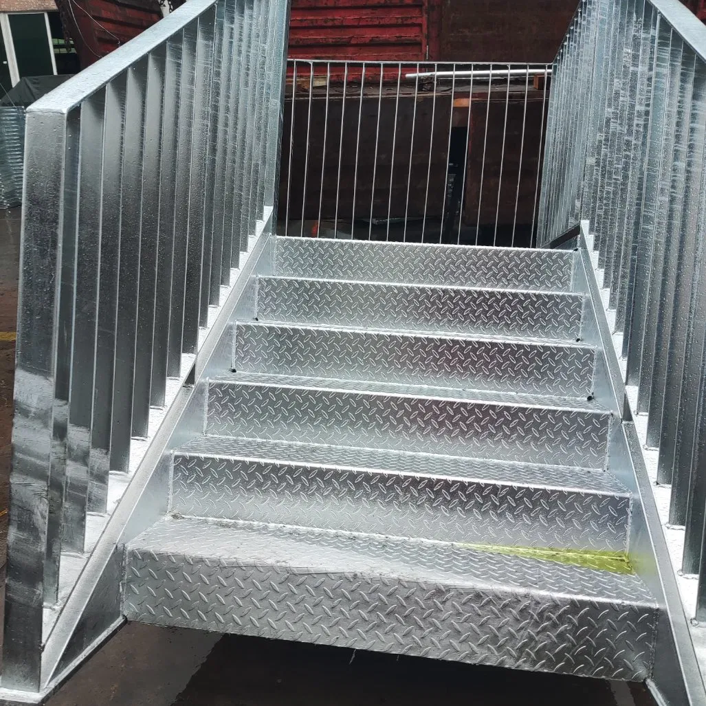 Galvanized Light Steel Structure Maintainance Platform Ladder Stairway