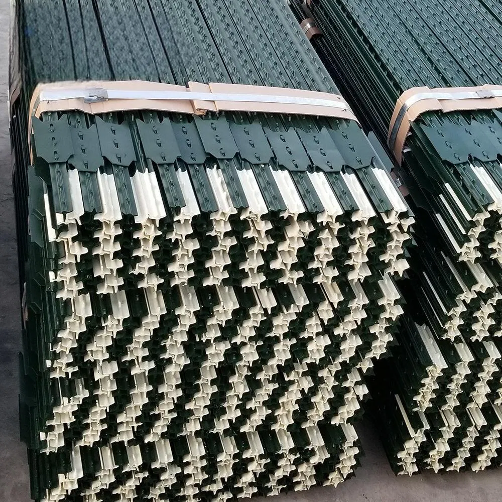 Large Quantity in Stock Galvanized T Post Iron Green Metal Studded T-Post Farm Fence Post for Sale
