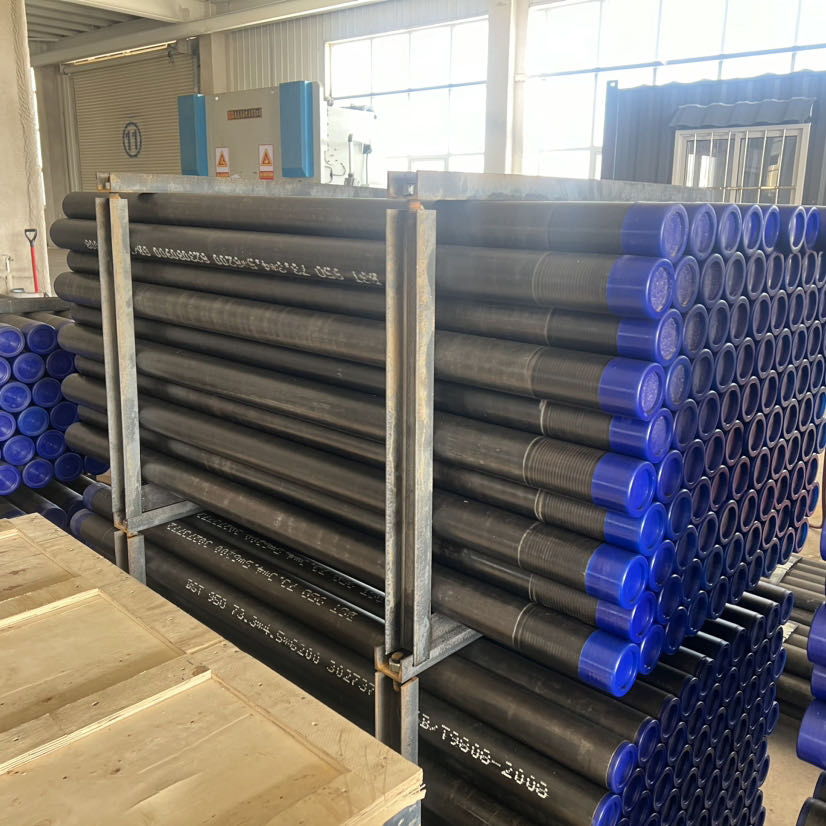 Crawler Chain Mining Mineral Borehole Machinery Core Water Well Drilling Machine Rig Rod in China