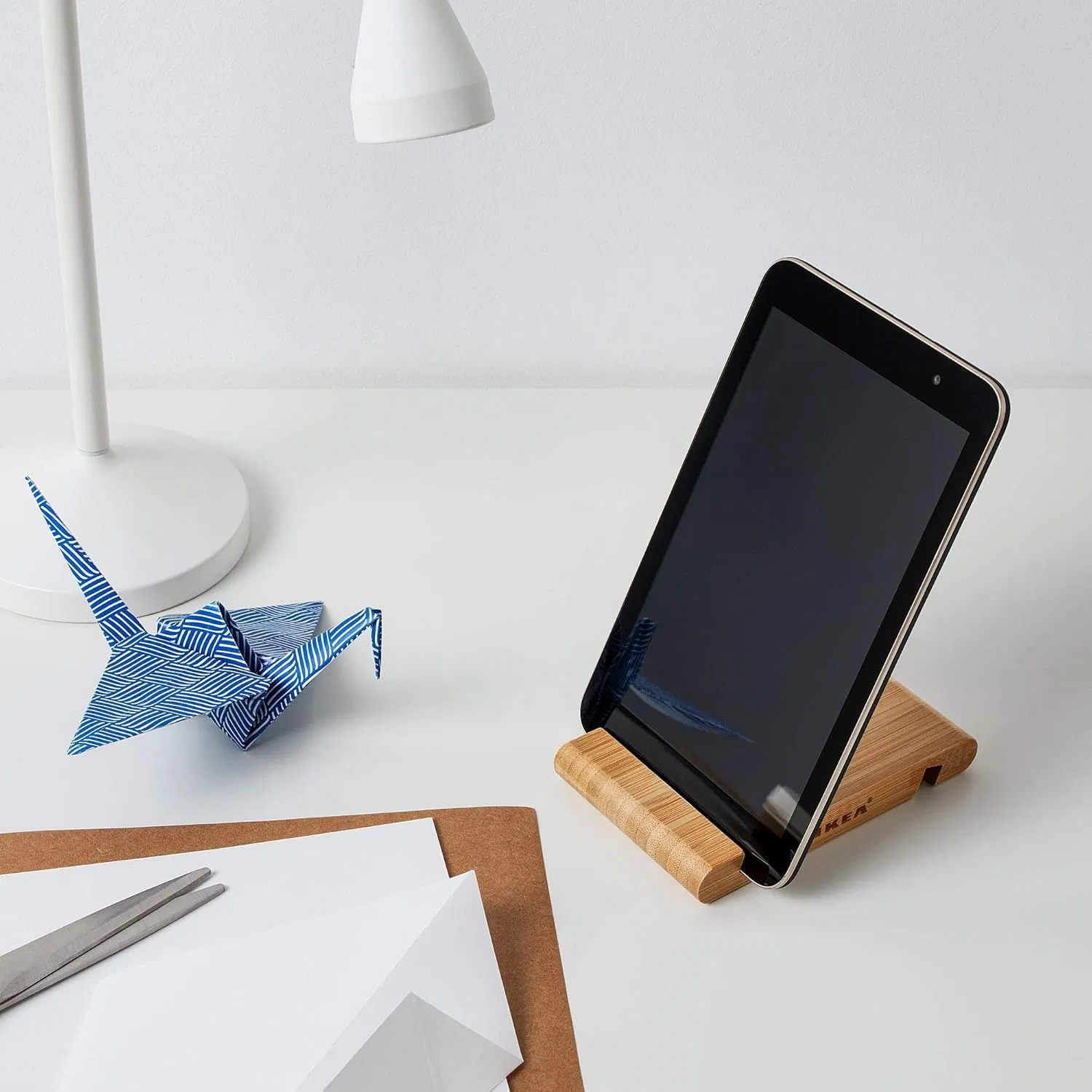 Bamboo Modern Creative Mobile Phone Tablet Desktop Bamboo Stand