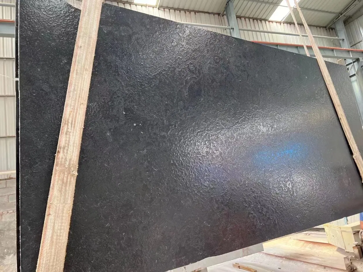 Honed/Tumbled Black Limestone Slab for Floor Paving and Patio French Pattern