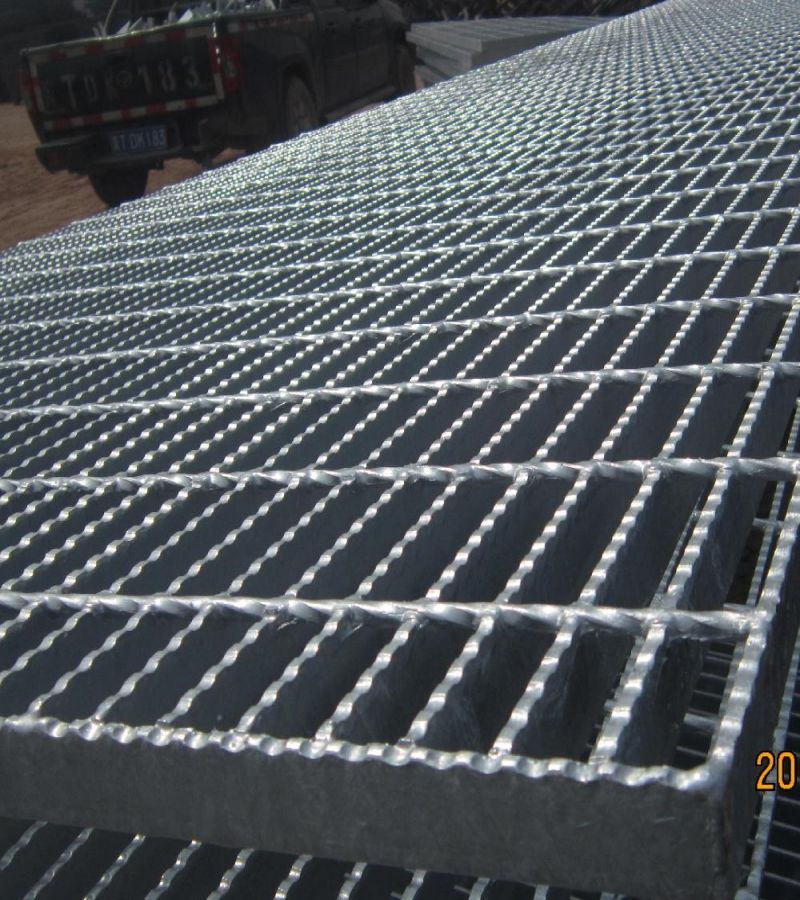 Serrated Flat HDG Steel Grating Serrated Walkway Grating