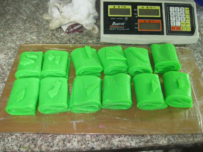 Cute Whale Shape Colorful Logo Printed Silicone Table Alarm Clocks