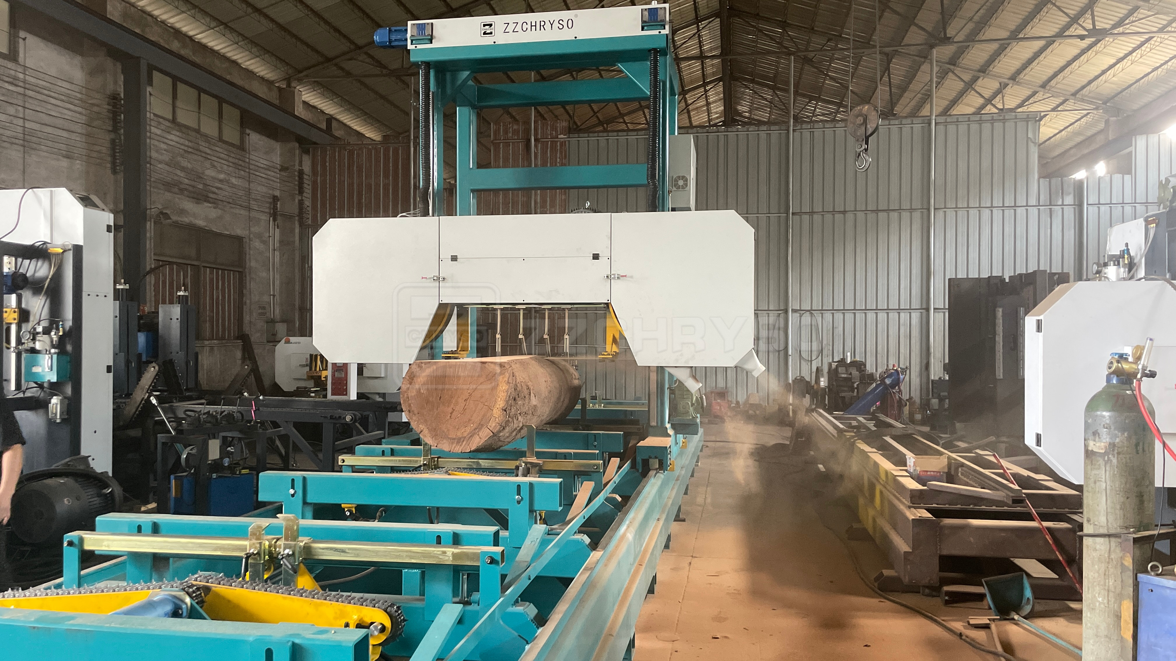 Пилорама ленточная портативная