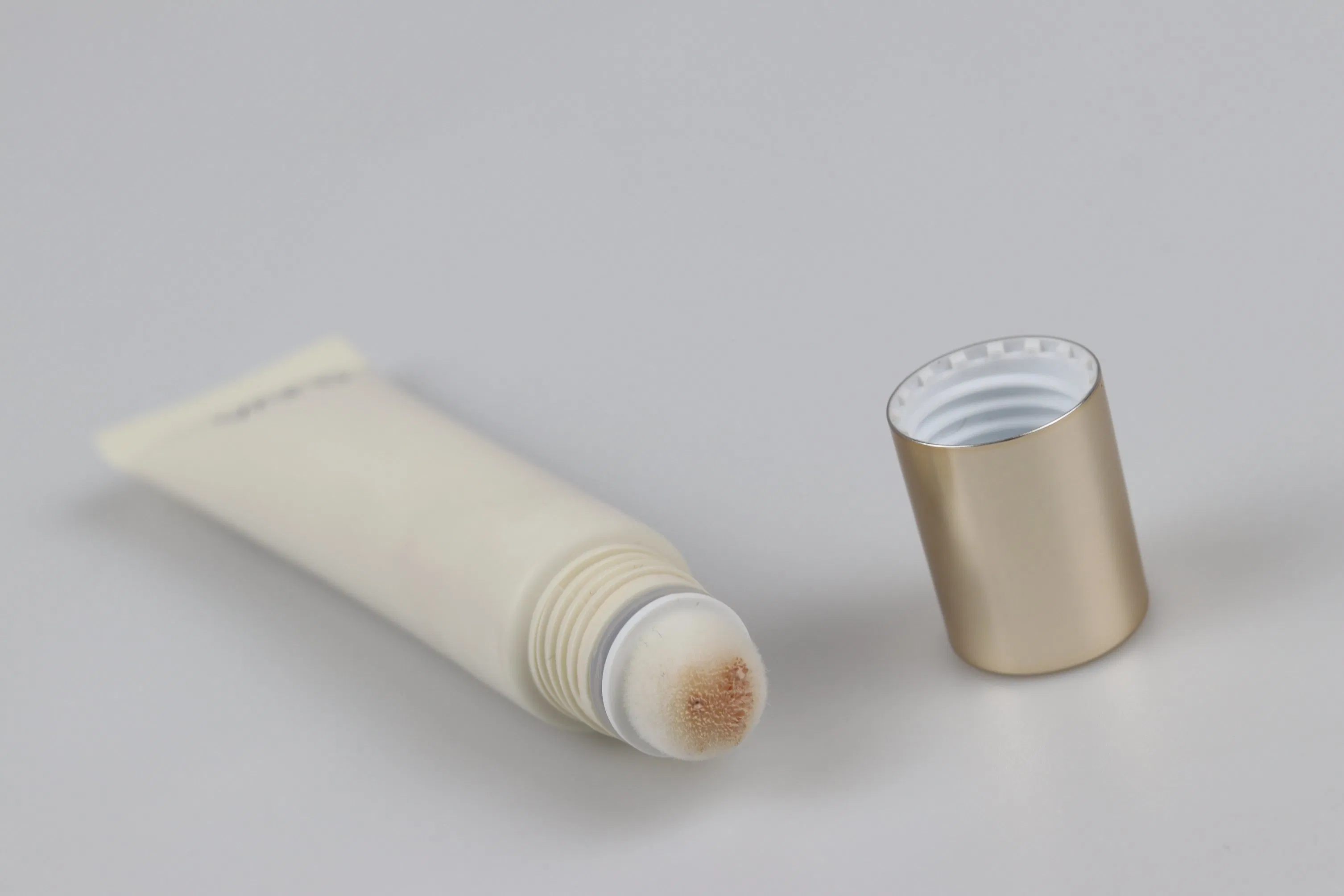 Radiant Skin Concealer for Flawless Coverage and Lasting Glow
