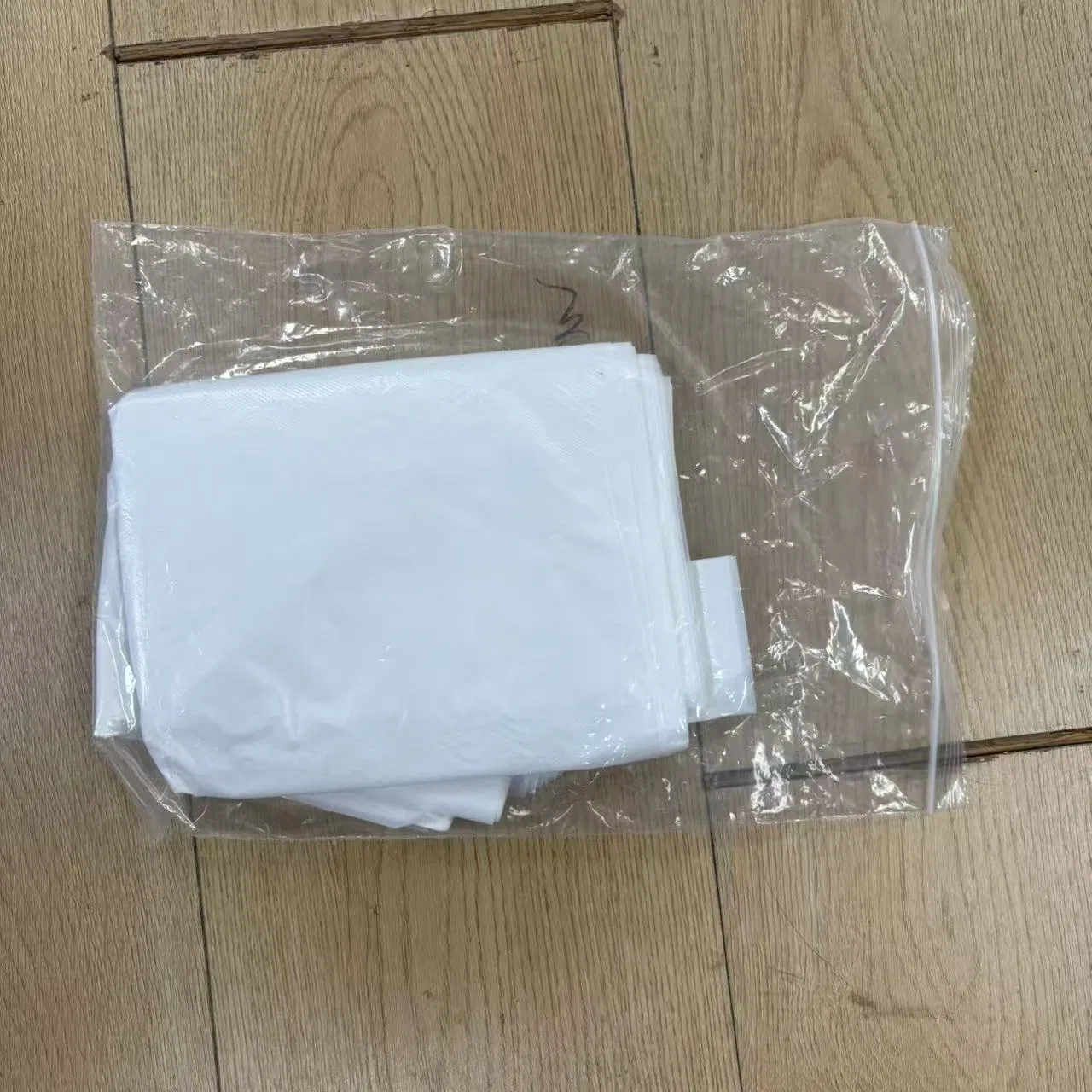 Disposable PE Apron Independent Packaging Custom Catering Hairdressing