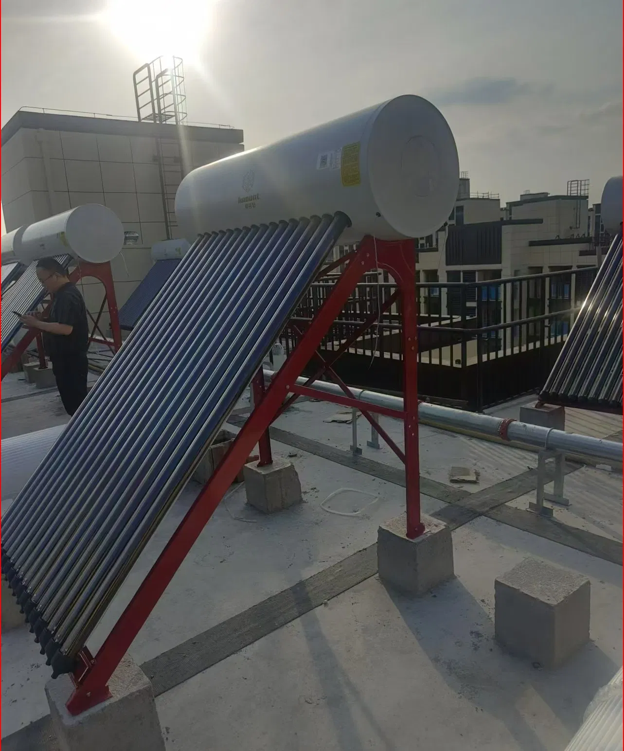 Солнечный водонагреватель 160л с медным тепловым каналом