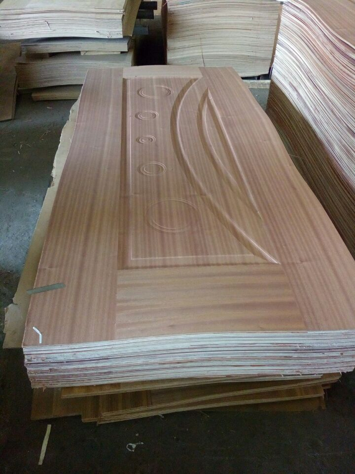 Sapele Veneer Molded Door Skin