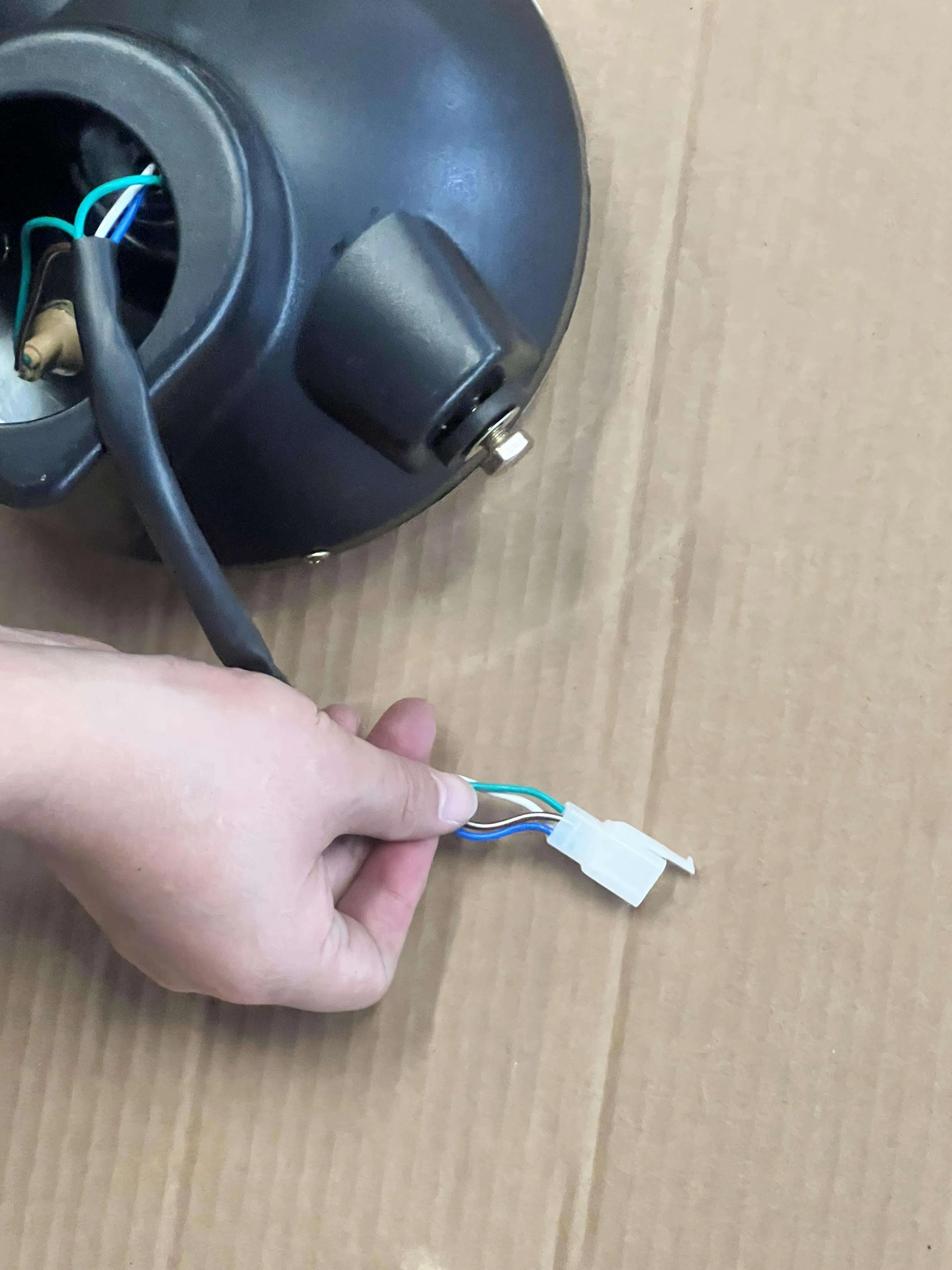 Велосипедные запчасти и аксессуары: Фара