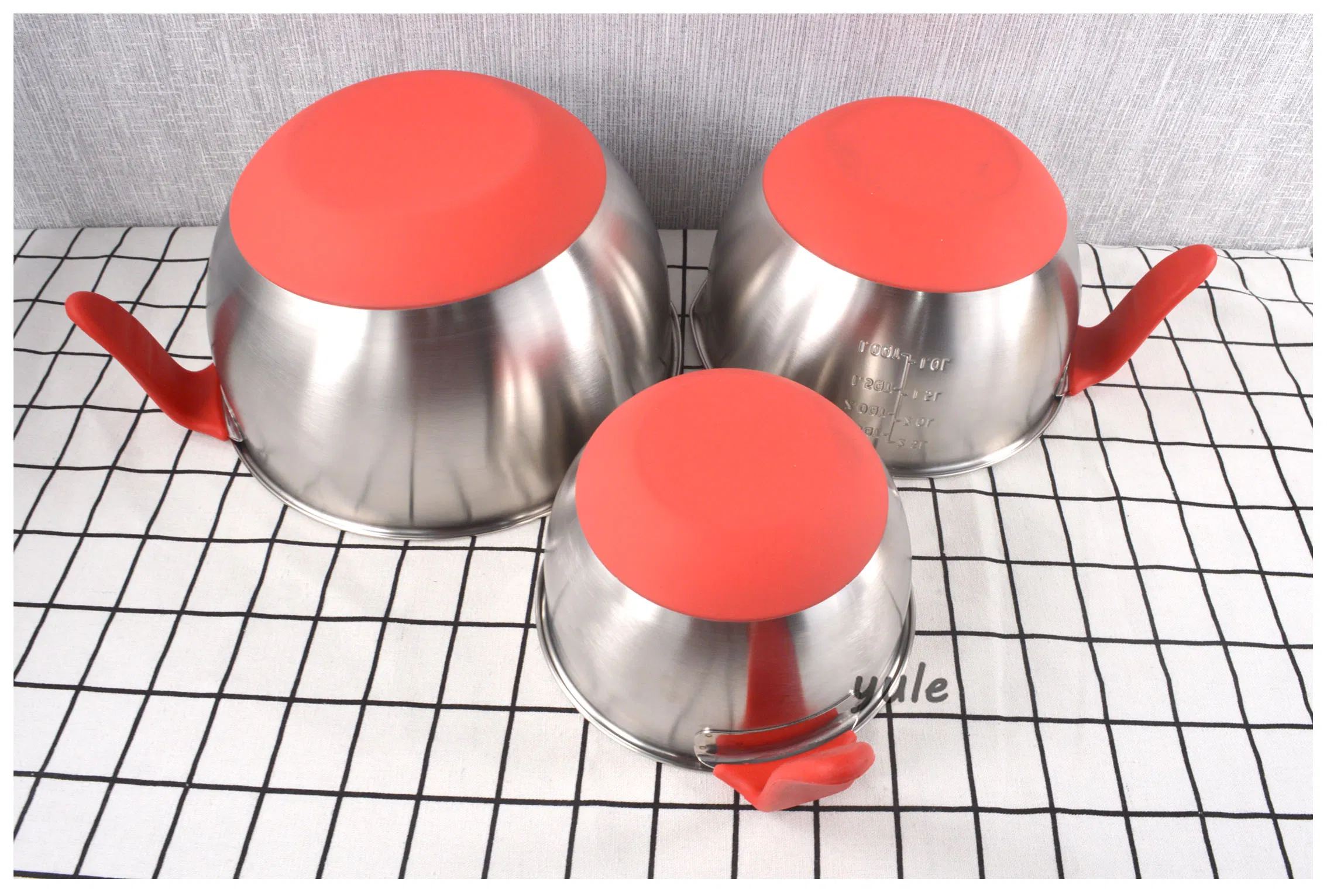 European Top Sale Factory Wholesale Stainless Steel Mixing Bowl with Handle Kitchen Bowl