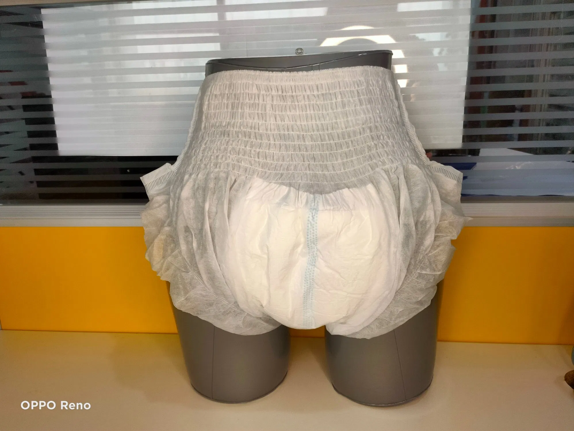 Adult Pull up Pants Diaper Disposable Panty Style Large Absorbent Thickened and Breathable