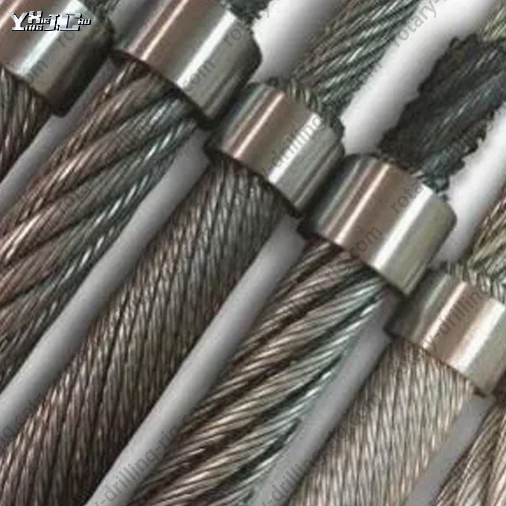 Буровой роторный станок с канатным приводом