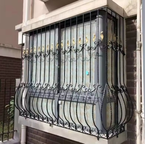 Stylish Metal Window with Enhanced Durability and Weather Resistance