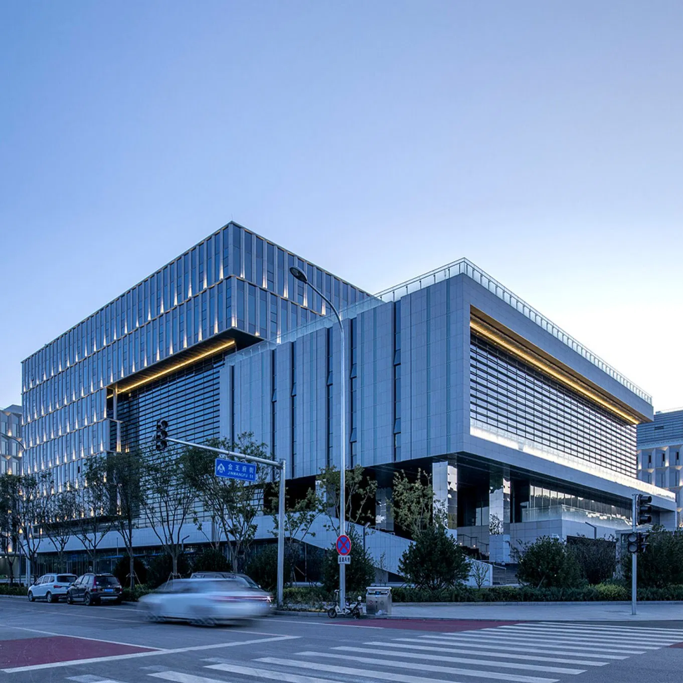 Prefab Residential Commercial Building Three Storey Office Buildings Steel Structure Prefabricated School Office Apartment Building