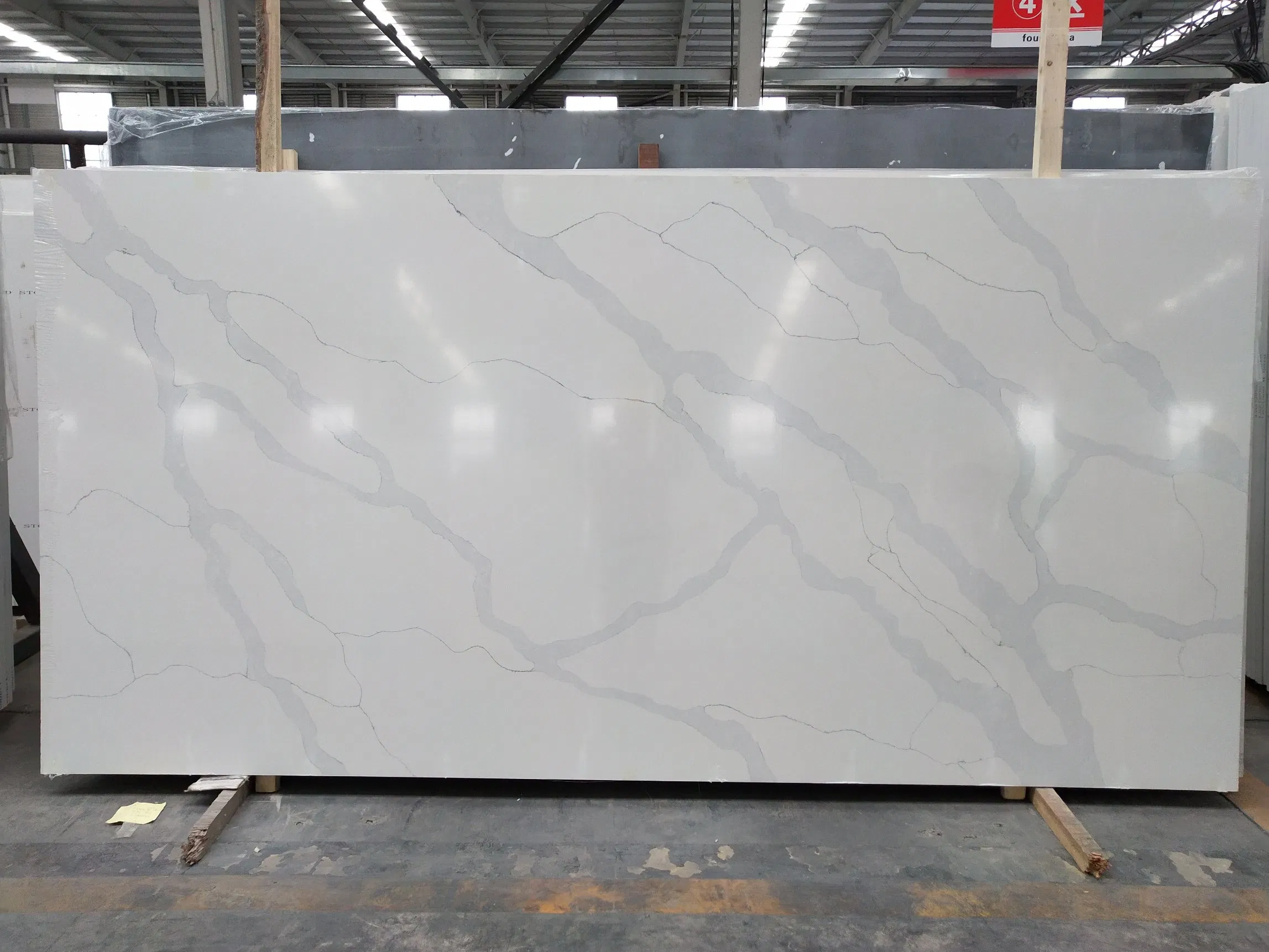 High Quality Artificial Stone White Calacatta Quartz Slabs Book Match Polished