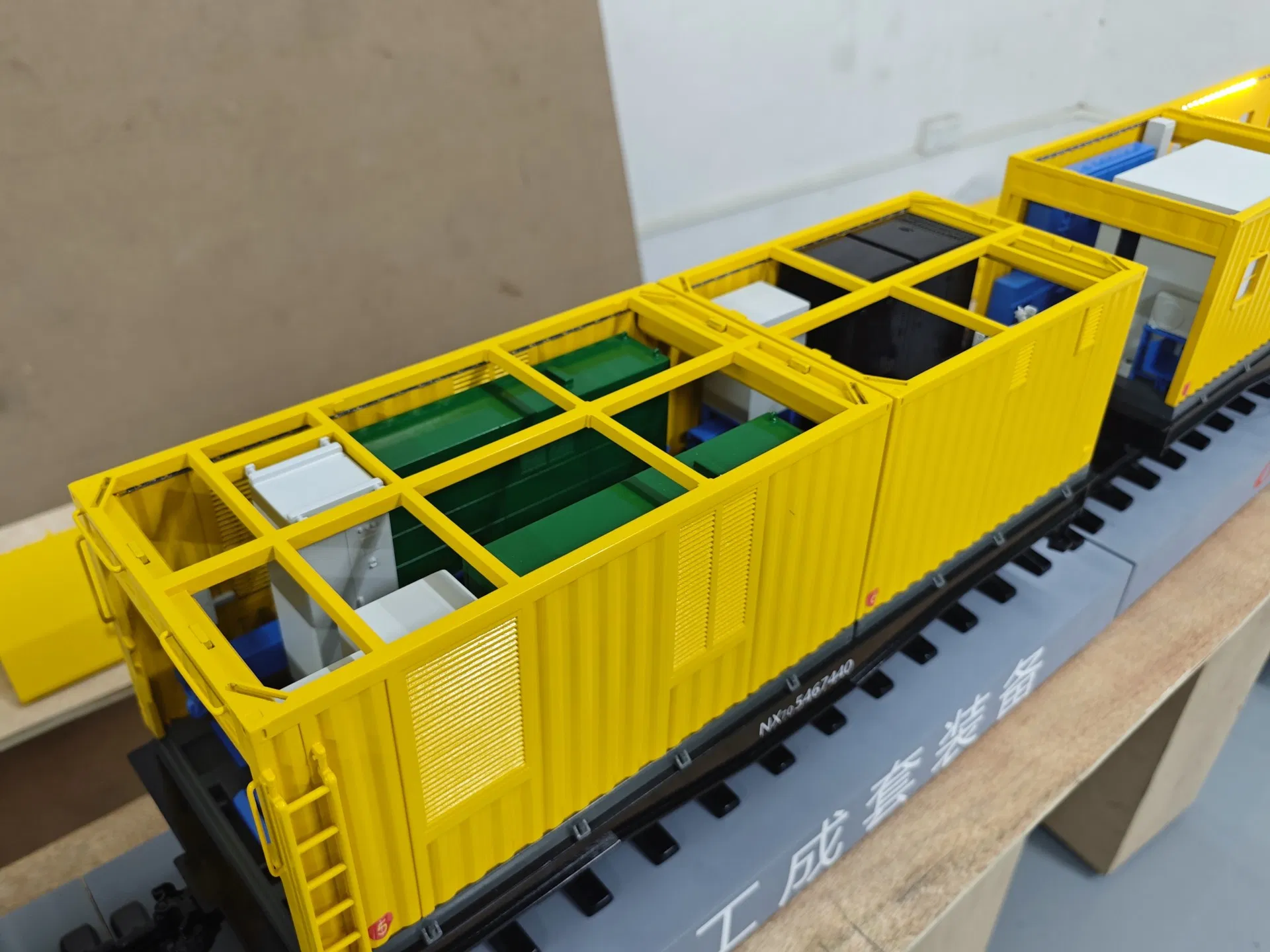 Industrial Vehicle Model Making for Architectural Design and Manufacturing