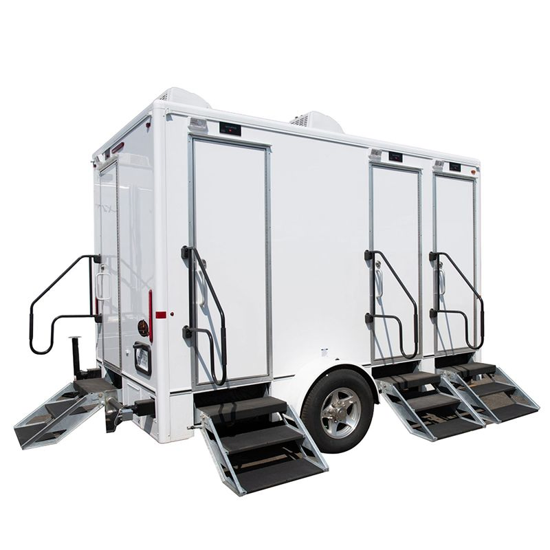 High Quality Luxury Restroom Convenient Portable Washroom Toilet Trailers for Camping