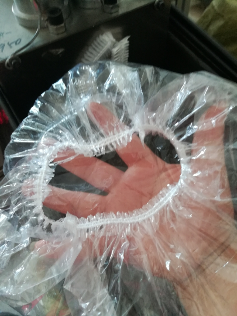 Plastic Disposable Waterproof Ear Cover Bath Cap (LY-PSC)