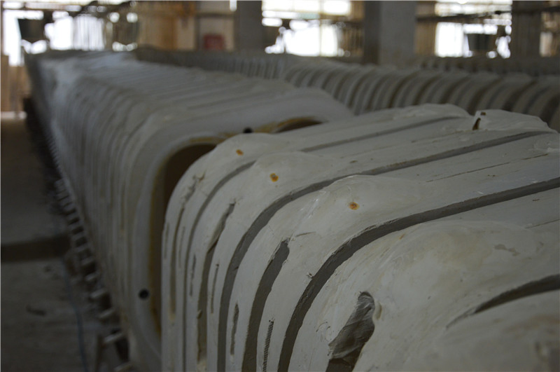 Foshan Ceramic Urinals Supplier Shopping Mall Plaza Market Hotel Ceramic Bathroom Toilet Wall Hung Urinal