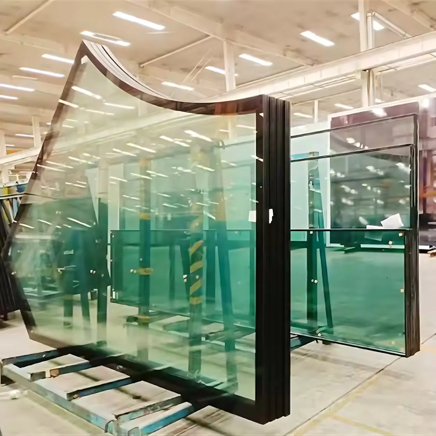 High Performance Multi Layer Insulation Glass That Provides Excellent Thermal and Acoustic Insulation for Long Term Use