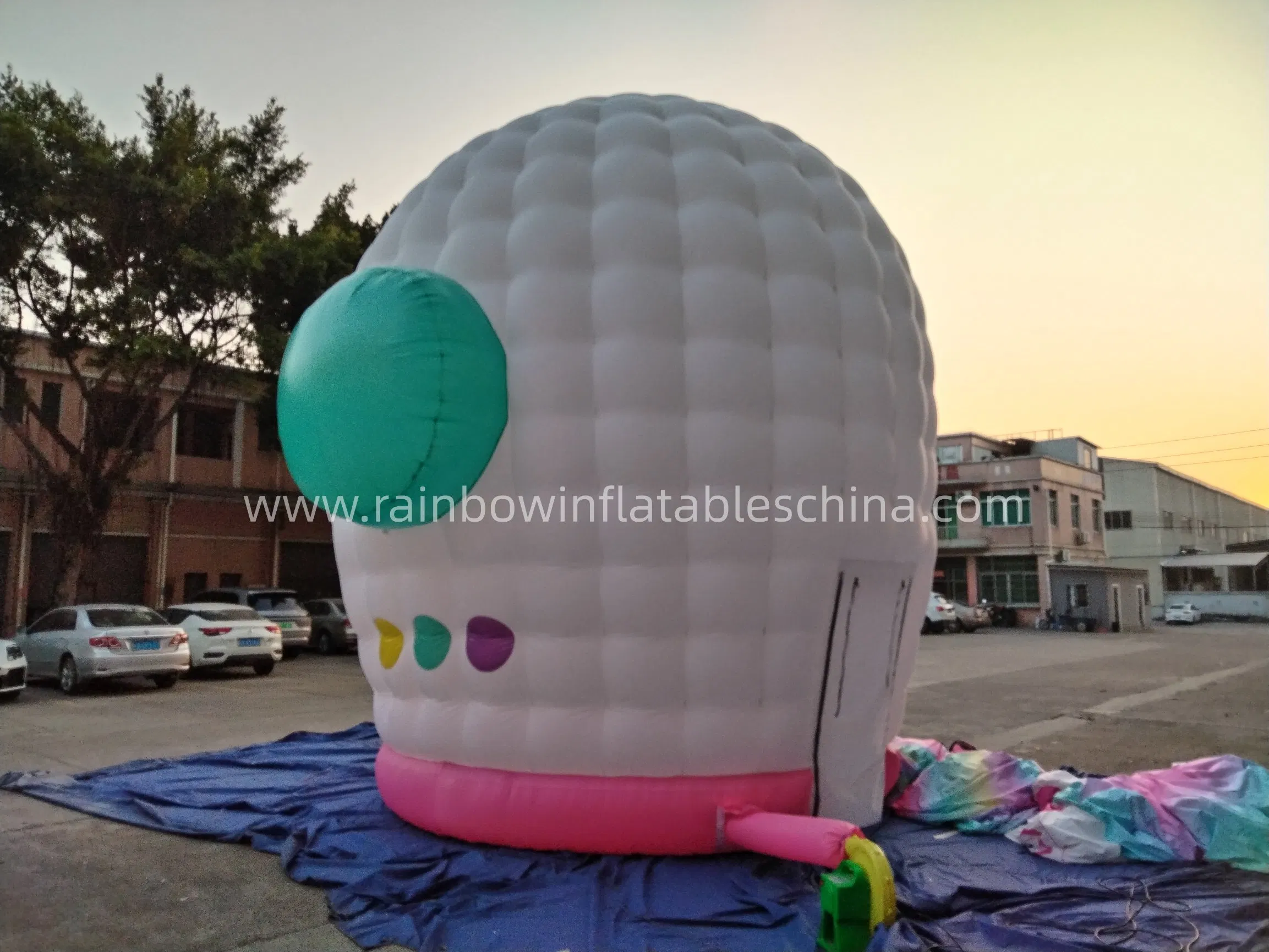 Inflatable Helmet-Shaped Tent with Light for Event and Exhibition Attraction