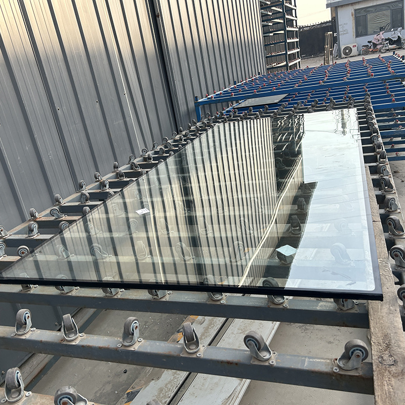 Skylight Double-Layer Laminated Glass (4 + 0.76 + 4 + 12A + 4 millimeters, thermal insulation)