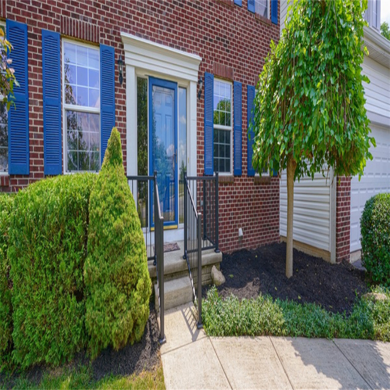 Free-Maintenance Black Century Aluminum Deck Railing