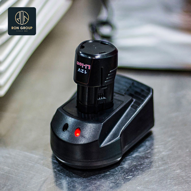 Premium Heavy-Duty Meat Grinder for Efficient Food Preparation