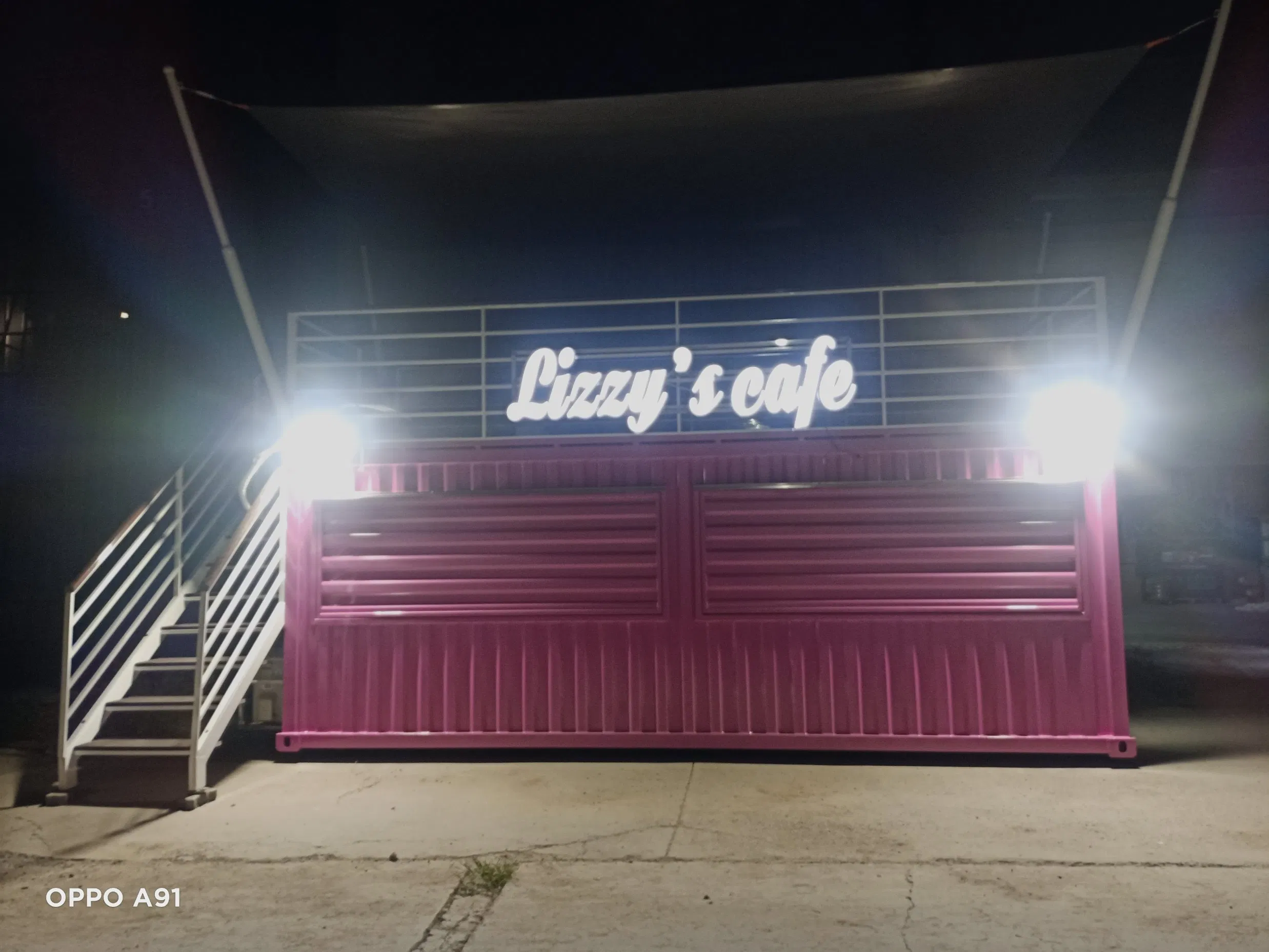 2023 Prefabricated Mobile Container Shops Container Restaurant Food Kiosk with CE