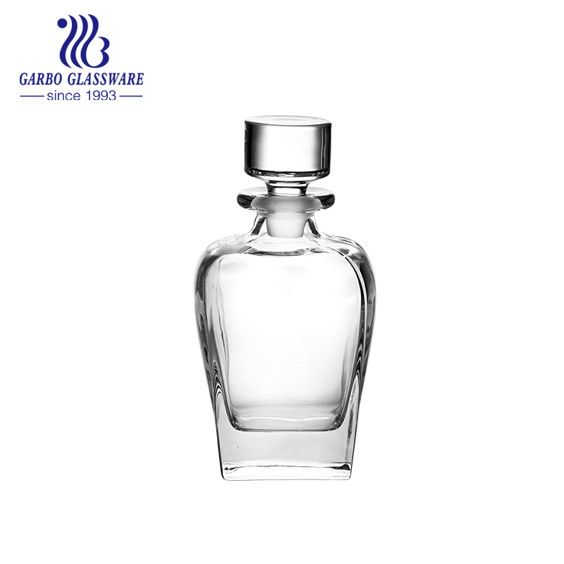 700ml Capitol Liquor Decanter Whiskey Decanter with Glass Stopper Home Bar Whiskey Decanter for Wine Engraving Glass Wine Bottle Decanter Wholesale