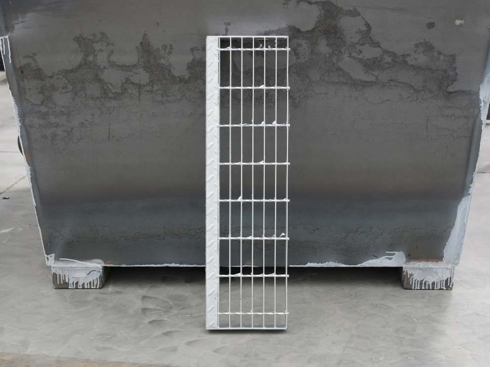 Fire Resistant Heavy Duty Galvanized Steel Grating with ISO Certification
