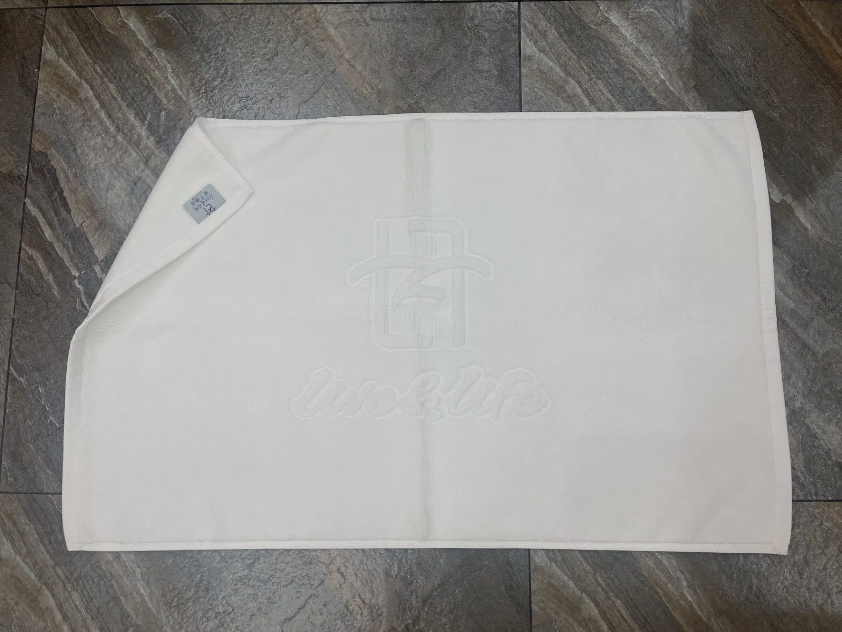 Wholesale Factory Price 100%Cotton Dobby White Bath Towels for Luxury Hotel Quick Dry