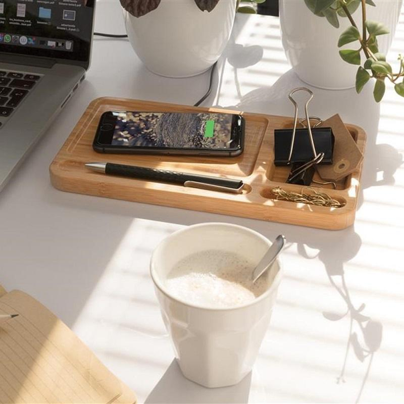 Беспроводная зарядная станция 15W из бамбука