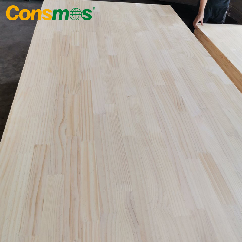 China Manufacturer Radiata Pine Solid Wood Laminated Timber Finger Jointed Board for Furniture