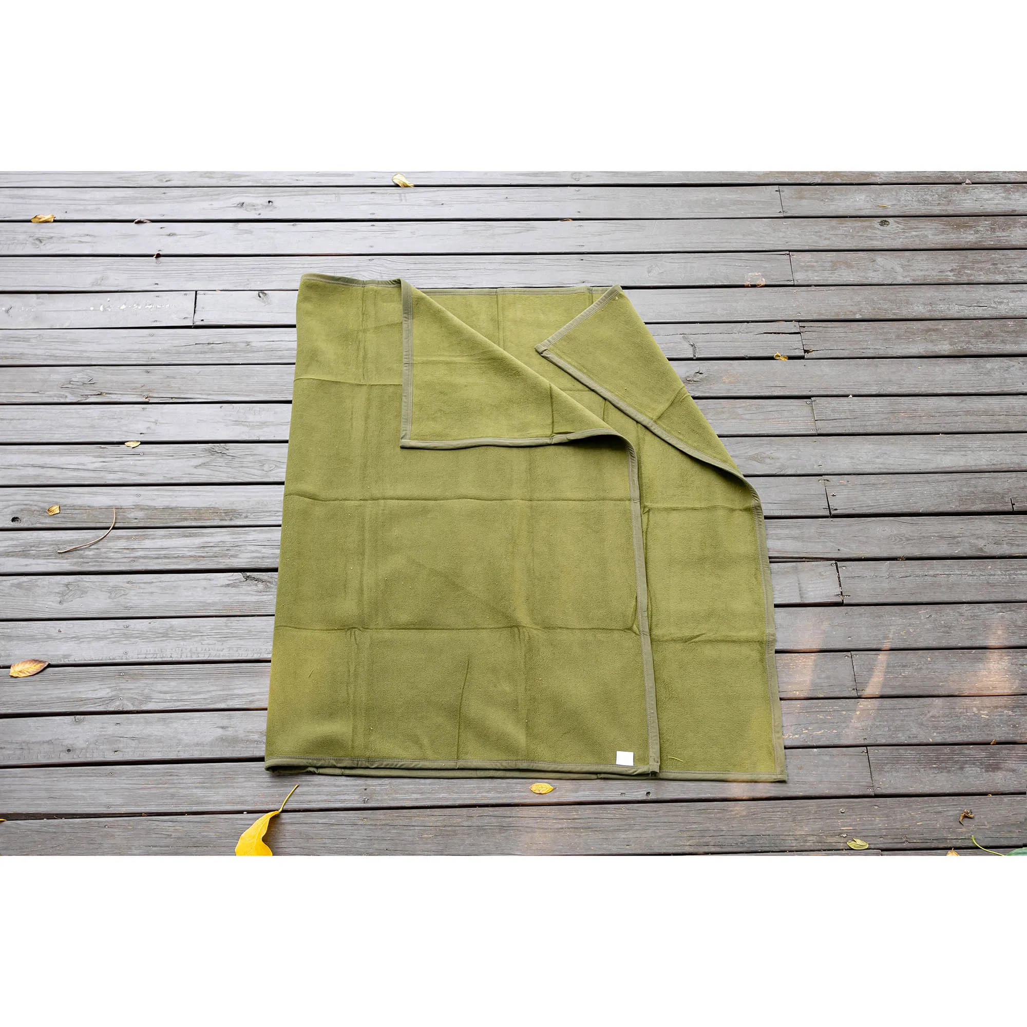 Wrapped and Thickened Green Blanket Double-Sided Fleece Blanket