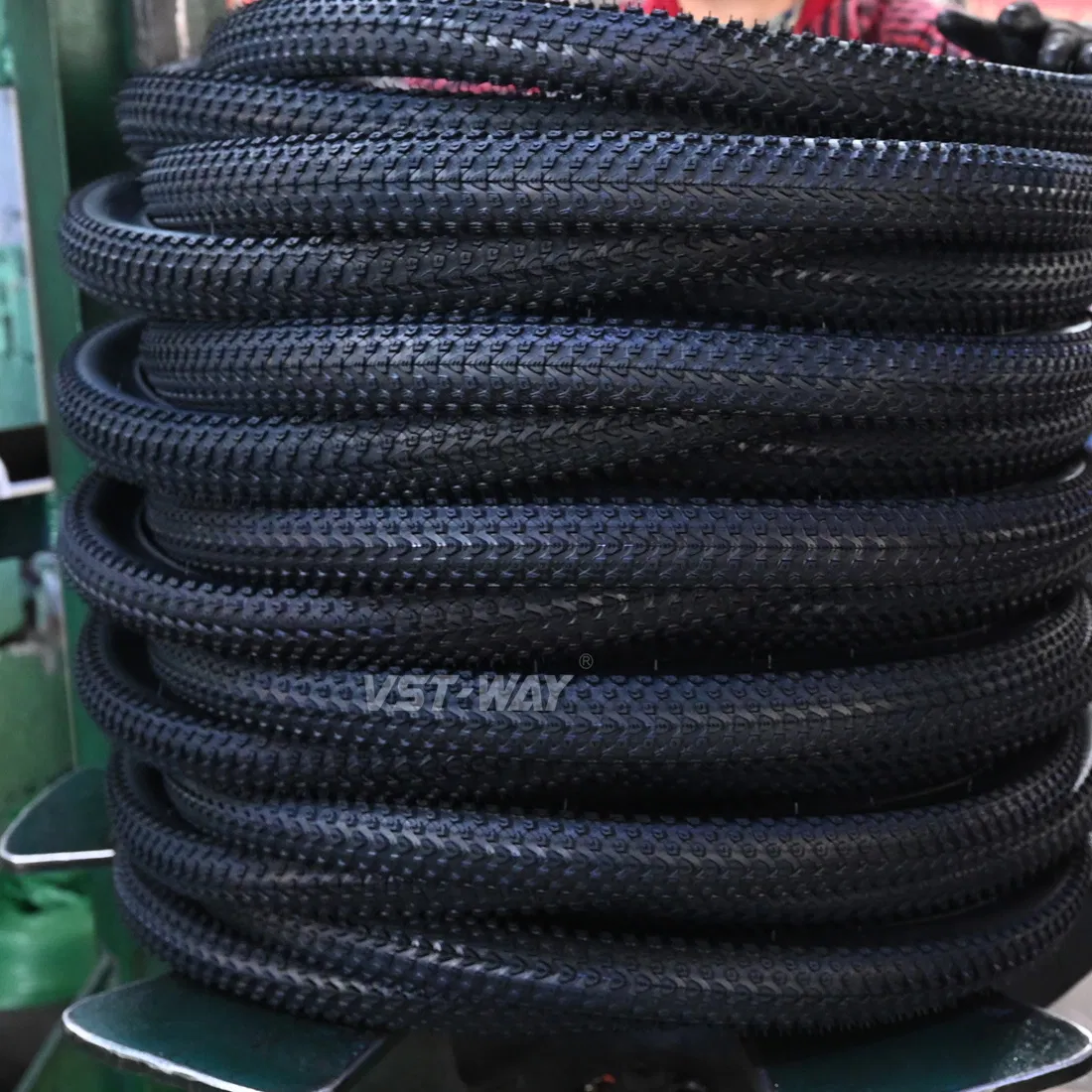 Велосипедная покрышка 700c x 38c VSTWAY