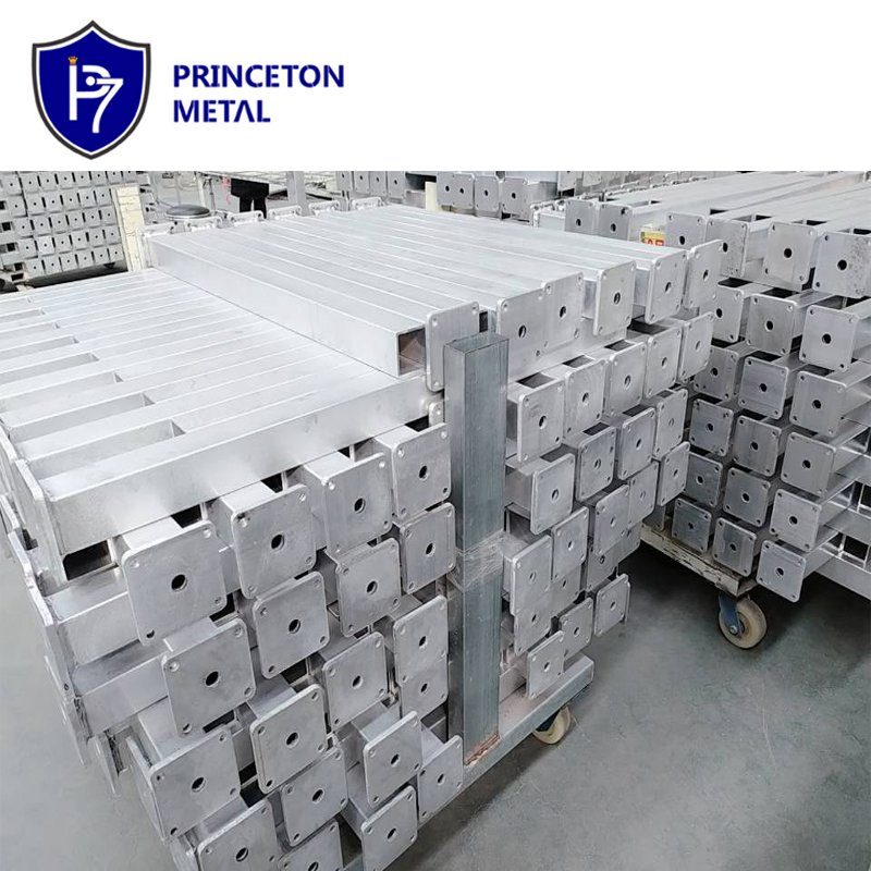 Wholesale Custom DIY Height Aluminum Alloy Slat Fence Flanged Post