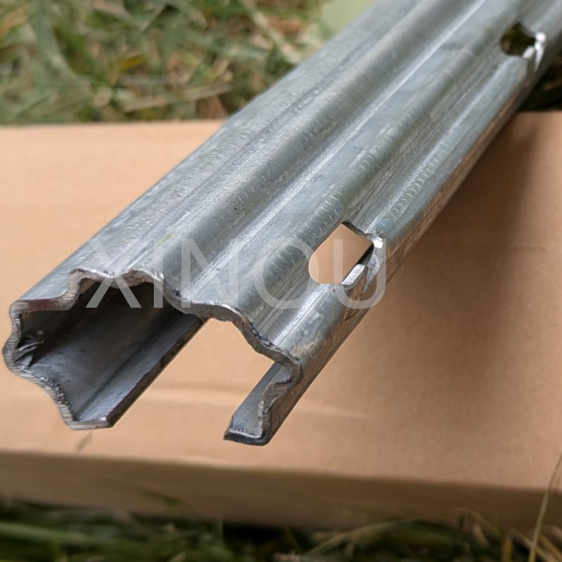 Factory Price Trellis Grape Post Grape Fence Post Hot DIP Galvanized Metal Vineyard Post Grape Stakes