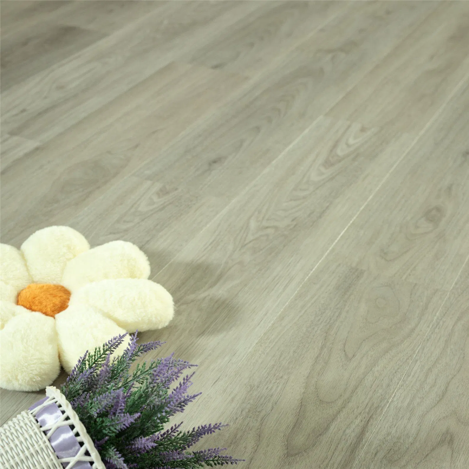 Водостойкий SPC ламинат IXPE с противоскользящим покрытием