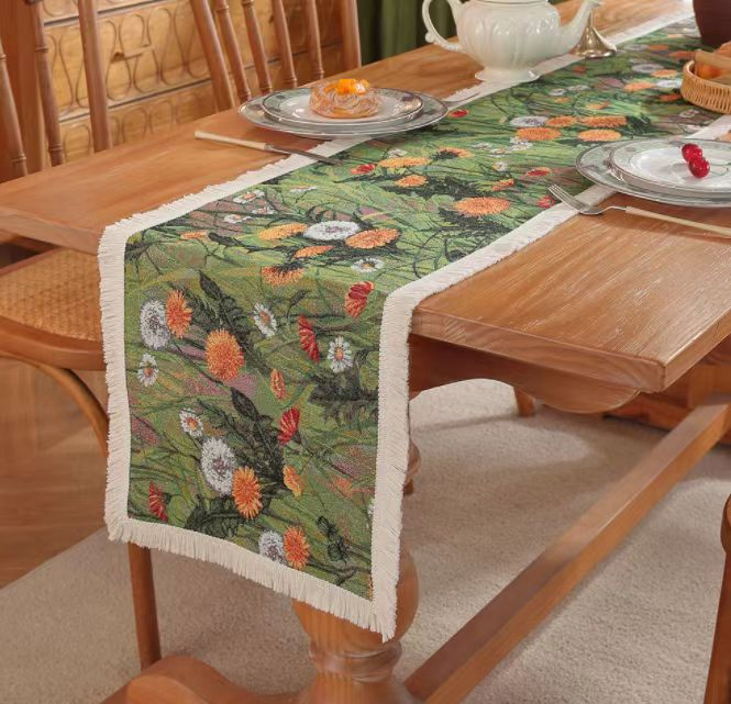 Flowers Jacquard Polyester Dining Table Runner with Tassels for Home and Festivals