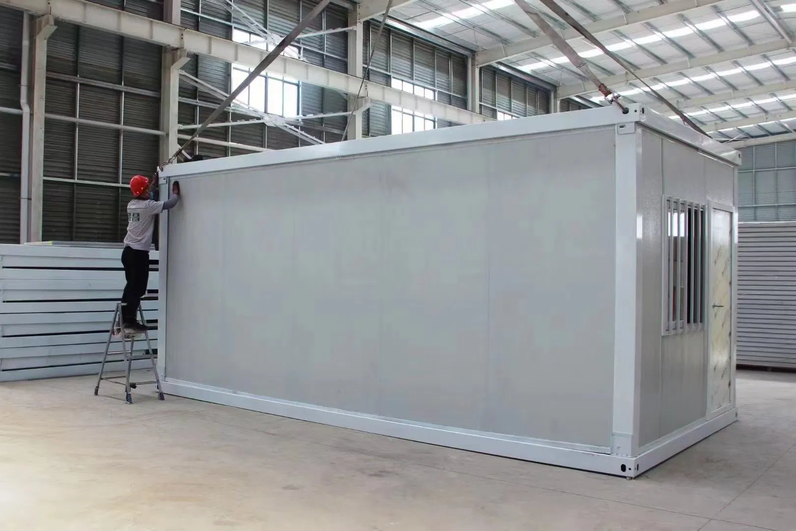 China Cheap Prefab 20FT 40FT Foldable Modular Luxury Living Flat Pack Prefabricated Folding Container House for Sale