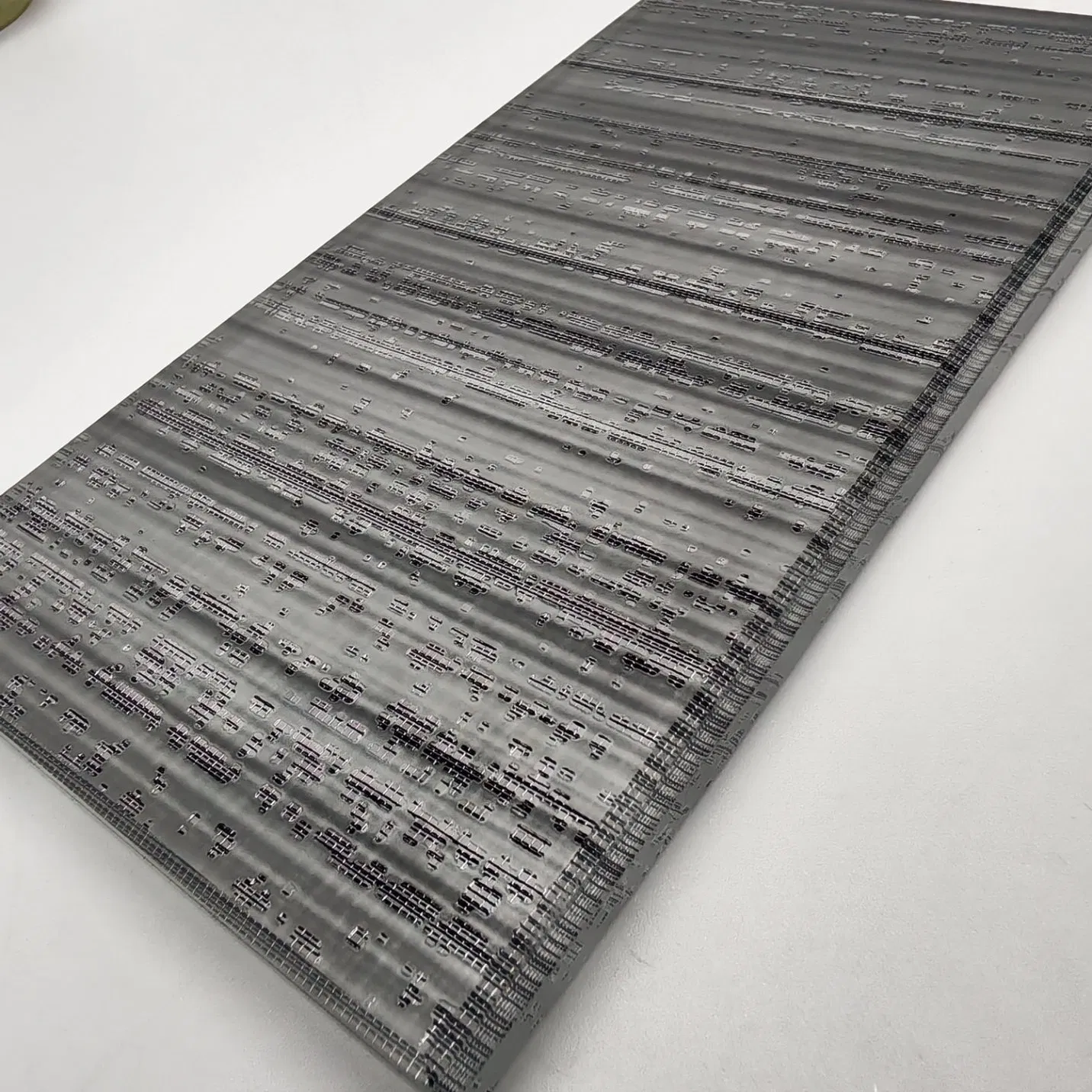 Custom Laminated Glass Solutions for Contemporary Living Areas