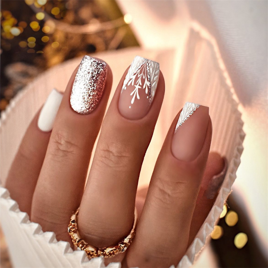 Pre-Made Nail Tips 24-Piece Set of Wearable Artificial Nail Tips