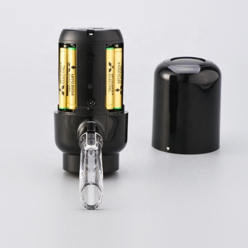 Air Pressure Electric Auto Wine Aerator Dispenser Battery-Charged Electric Decanter Dispenser
