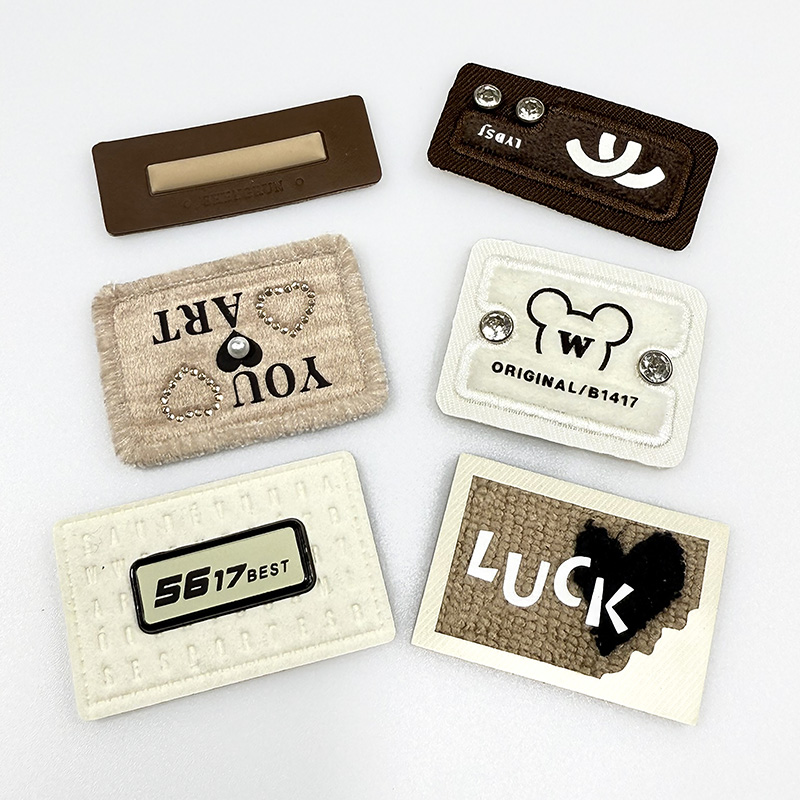 Этикетки 3D для одежды