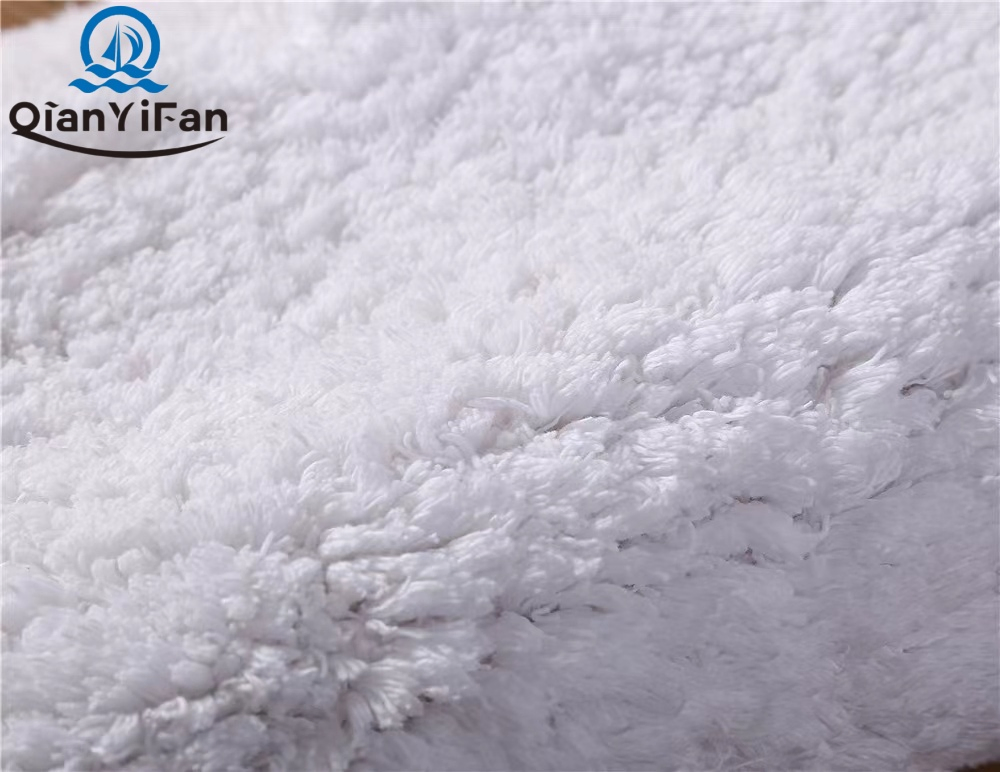 Premium White Non-Slip Bath Mat for Hotels - Extra Thick & Absorbent (Bulk/OEM)