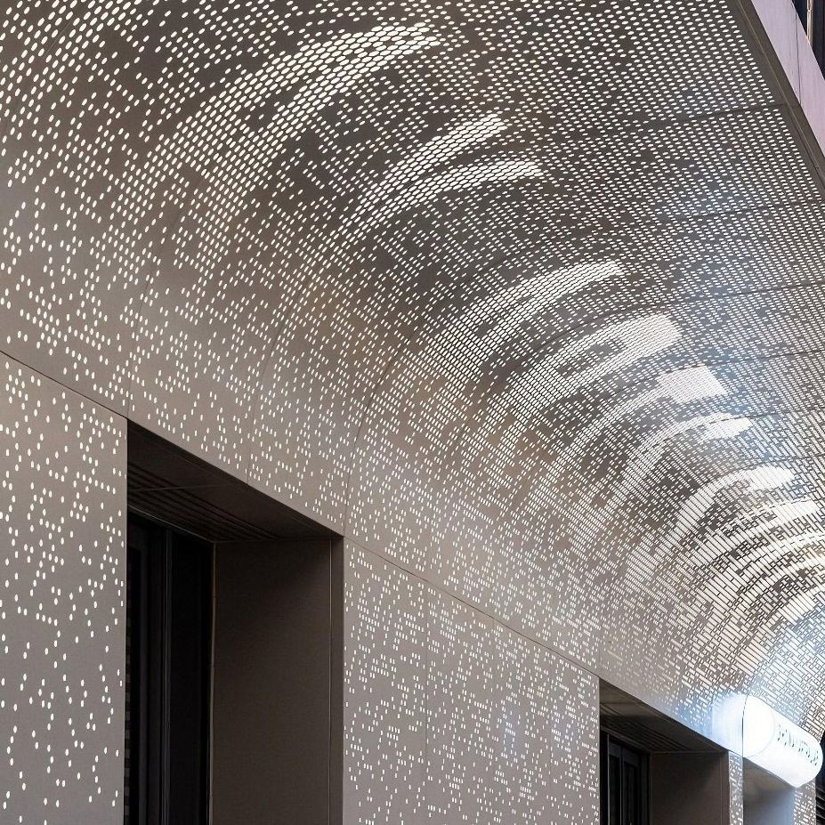 Aluminum Engraved and Coated Wall Panels Are Suitable for The Exterior Walls of Shopping Malls and The Ceilings of Hotels.
