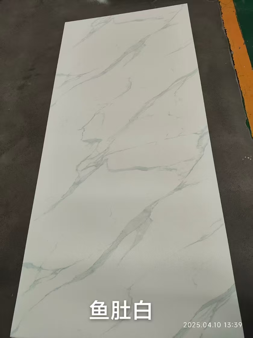 Factory Directly Hubei Tongna Quick Drainage and Easy Cleaning Residential Bathtub Model Complete Bathroom 